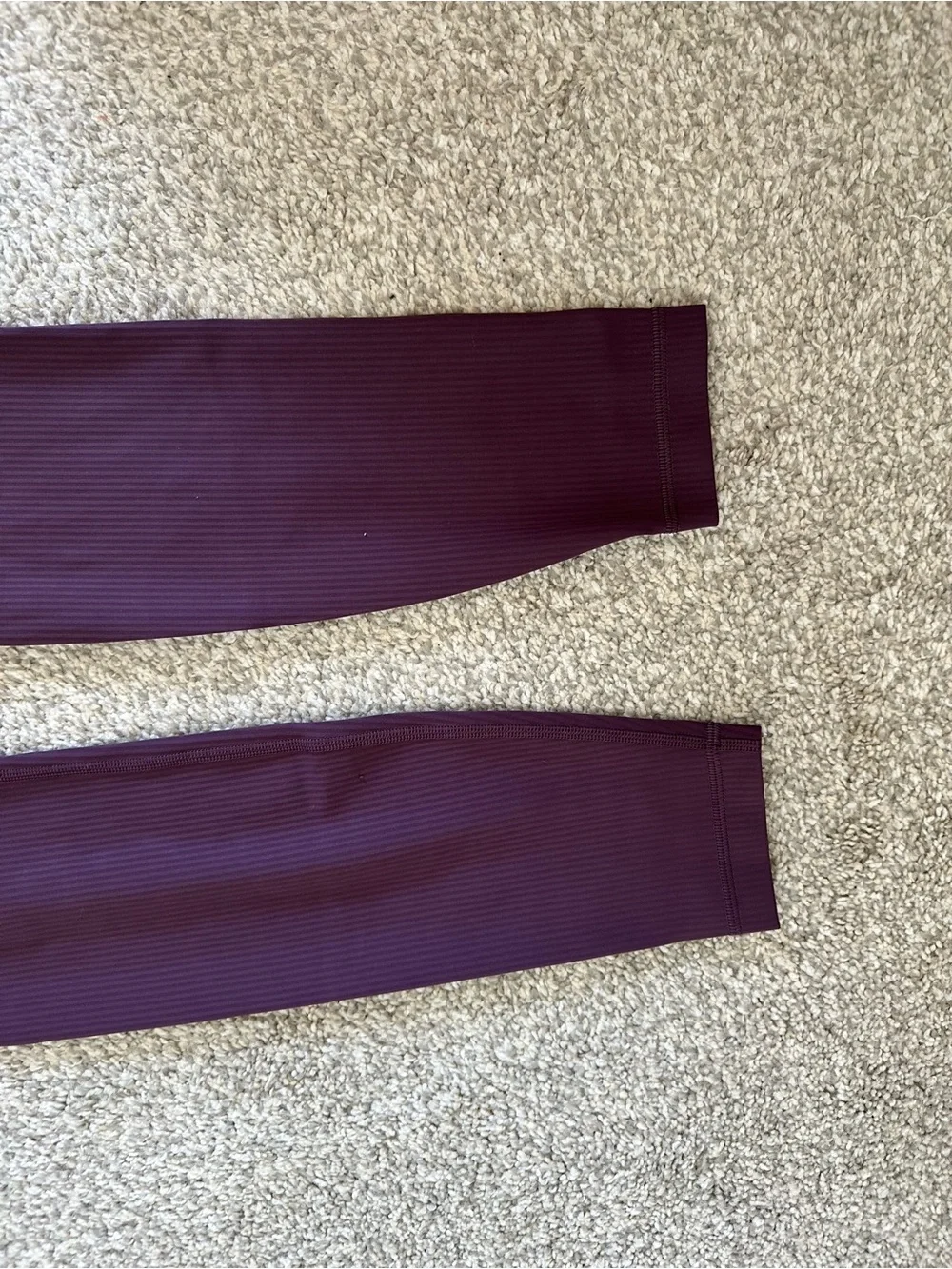 Women’s Lululemon Wunder Train High Rise Tight in Grape Thistle 28”
